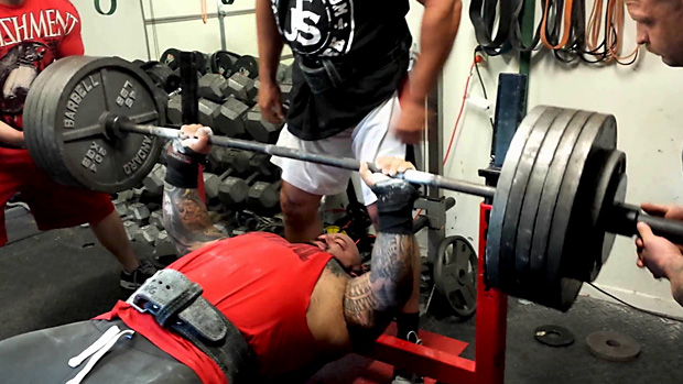 bench-press-powerlifting.jpg